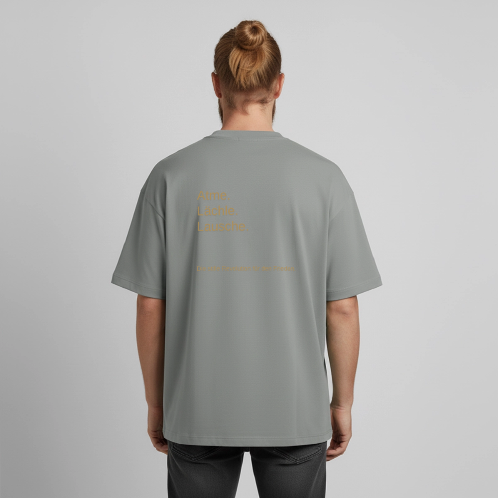 Heavyweight Unisex Bio T-Shirt "Atme Lächle Lausche" - Nebelgrau